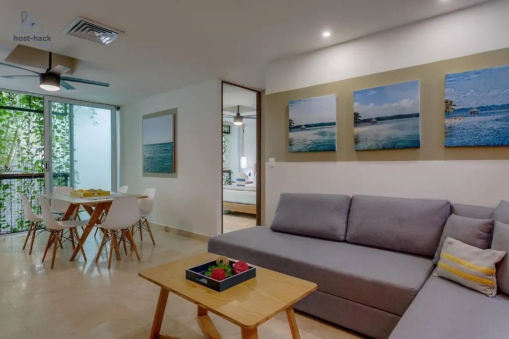 Danzamar 4, 5 Blocks Away From Playa Pelicanos Playa del Carmen 0*,  Mexiko