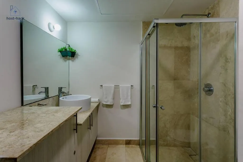 Danzamar 4, 5 Blocks Away From Playa Pelicanos Playa del Carmen Apartment