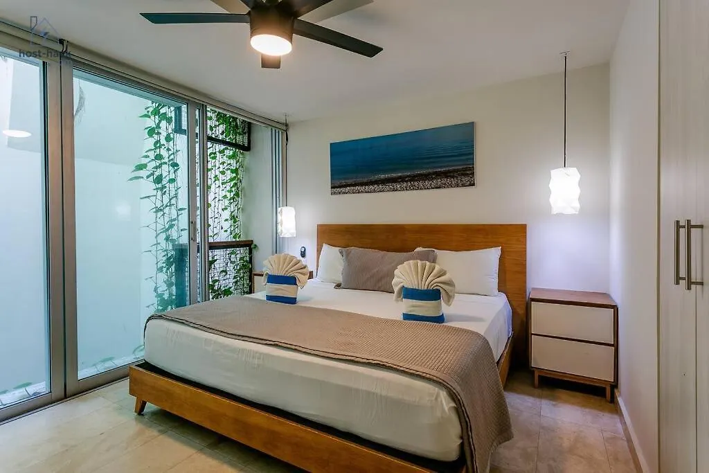 Danzamar 4, 5 Blocks Away From Playa Pelicanos Playa del Carmen